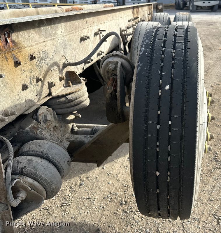 image for item DW4337 2003 Sterling L-Line truck cab and chassis