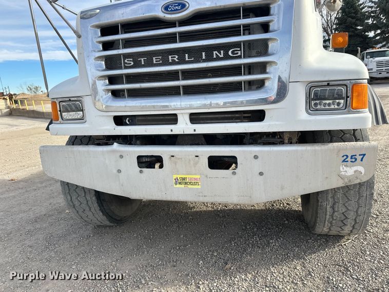 image for item DW4338 2003 Sterling L-Line truck cab and chassis