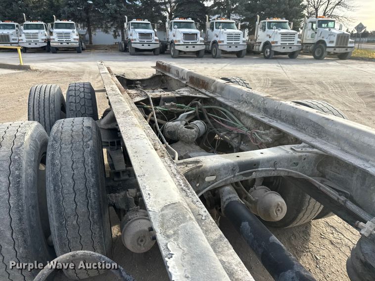 image for item DW4338 2003 Sterling L-Line truck cab and chassis