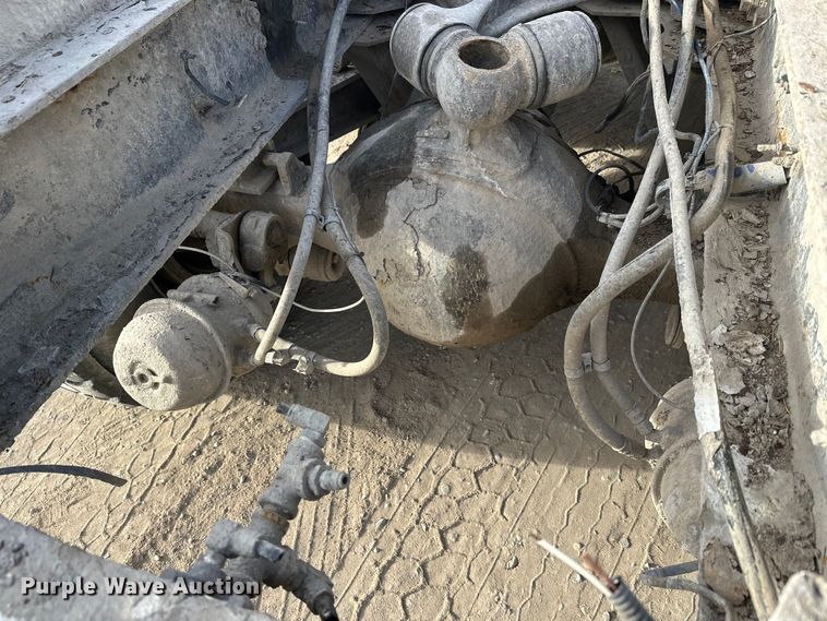 image for item DW4338 2003 Sterling L-Line truck cab and chassis