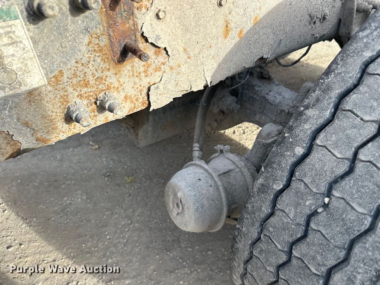 image for item DW4338 2003 Sterling L-Line truck cab and chassis