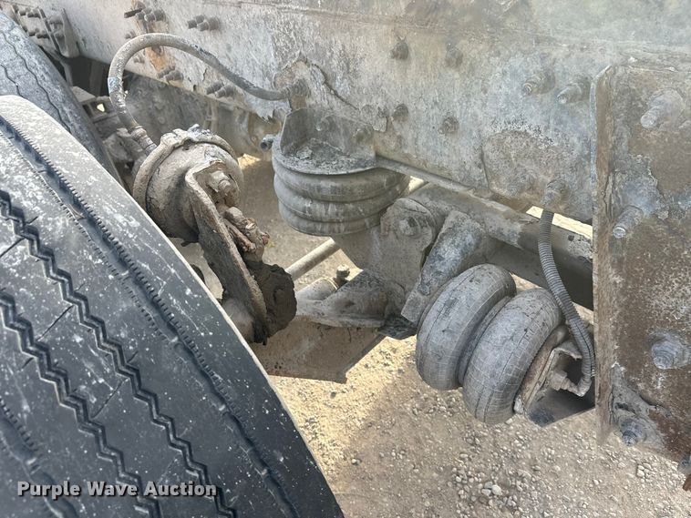 image for item DW4338 2003 Sterling L-Line truck cab and chassis