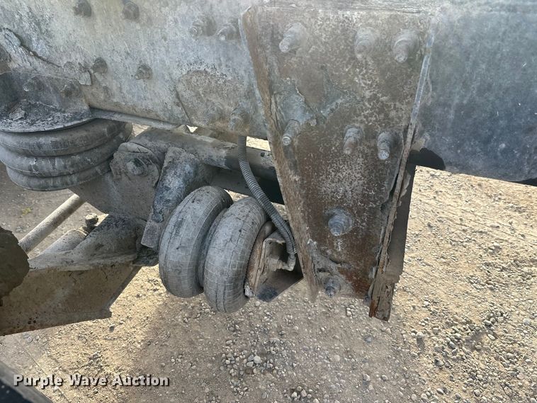 image for item DW4338 2003 Sterling L-Line truck cab and chassis