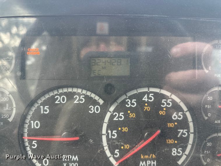 image for item DW4338 2003 Sterling L-Line truck cab and chassis