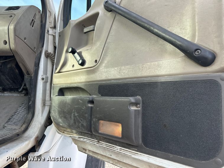 image for item DW4338 2003 Sterling L-Line truck cab and chassis