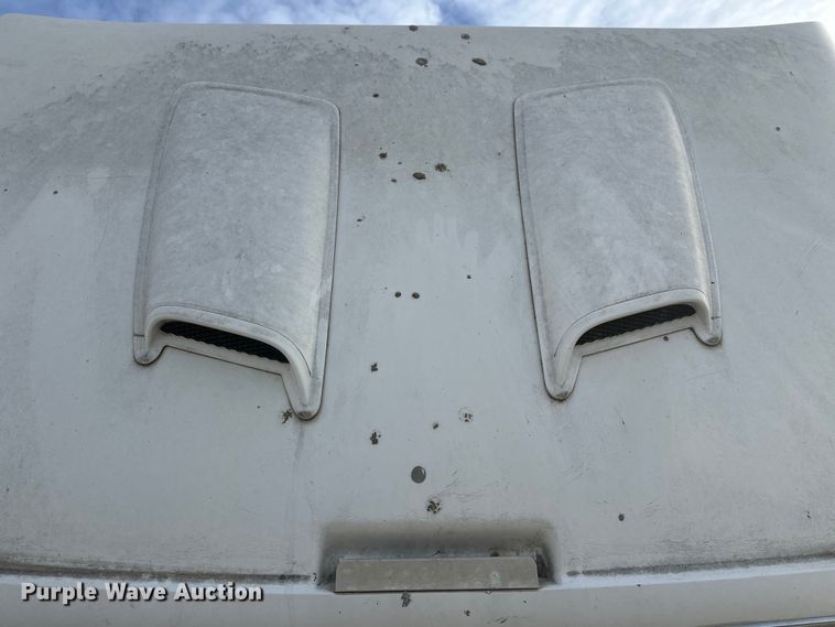 image for item DW4338 2003 Sterling L-Line truck cab and chassis