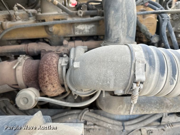 image for item DW4338 2003 Sterling L-Line truck cab and chassis