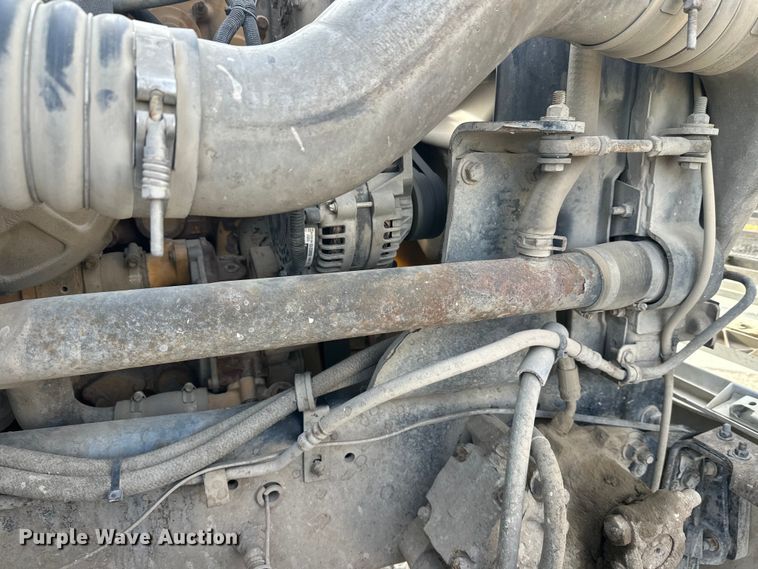 image for item DW4338 2003 Sterling L-Line truck cab and chassis