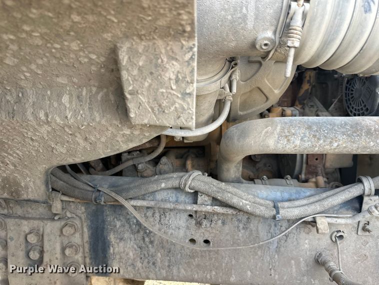 image for item DW4338 2003 Sterling L-Line truck cab and chassis