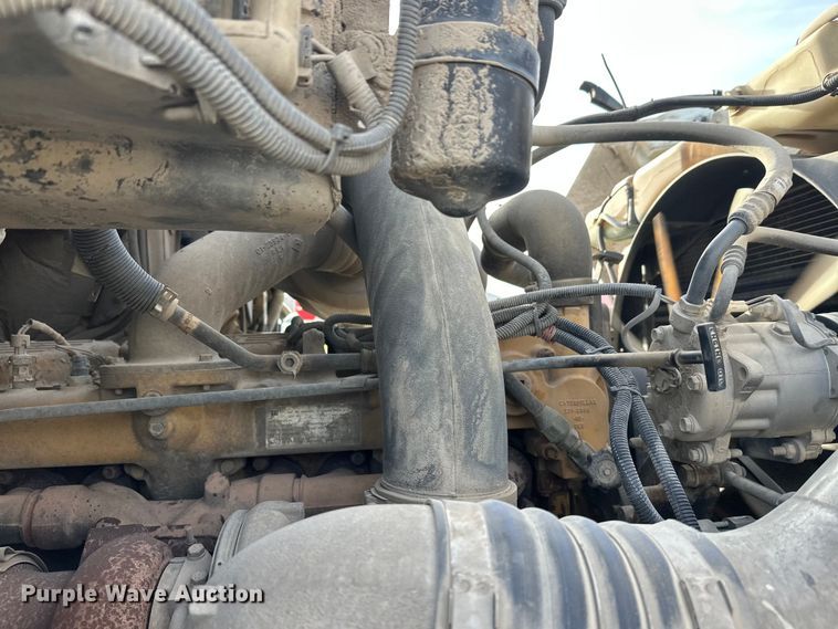 image for item DW4338 2003 Sterling L-Line truck cab and chassis