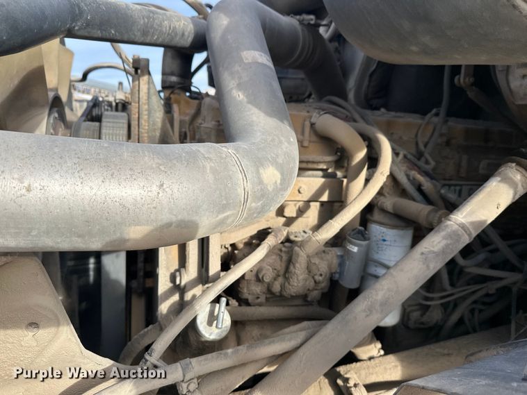 image for item DW4338 2003 Sterling L-Line truck cab and chassis