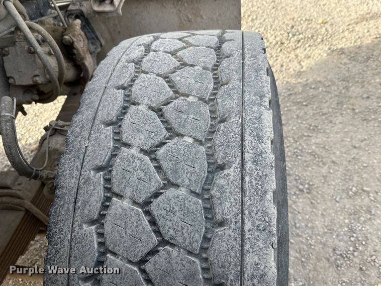 image for item DW4338 2003 Sterling L-Line truck cab and chassis