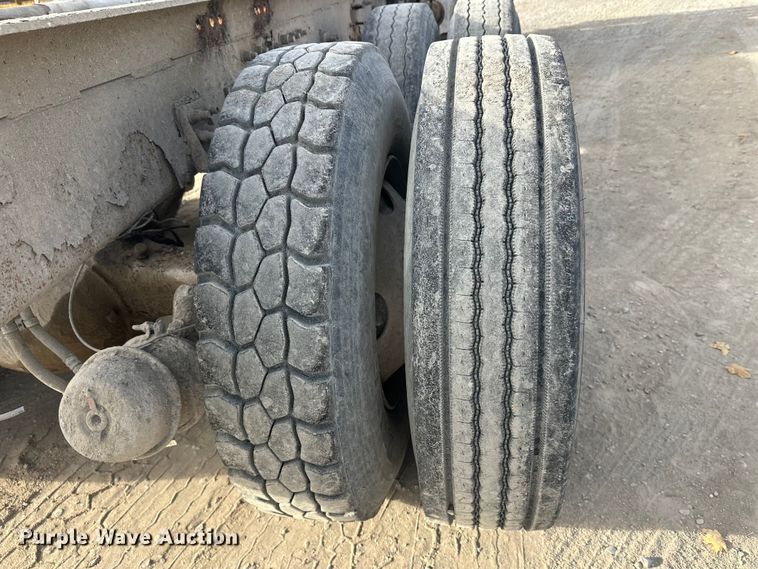 image for item DW4338 2003 Sterling L-Line truck cab and chassis