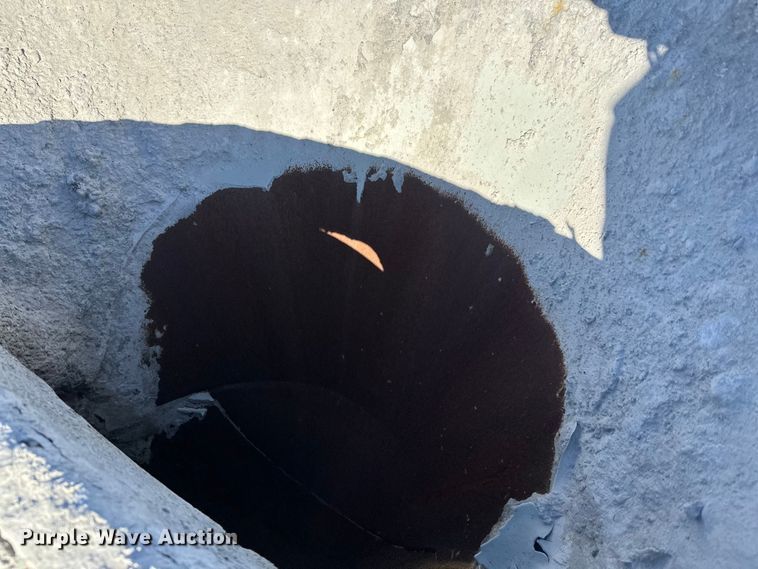 image for item DW4343 2006 International 5500i ready mix truck