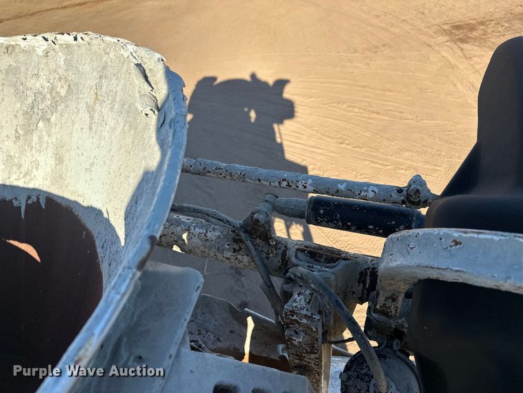 image for item DW4343 2006 International 5500i ready mix truck