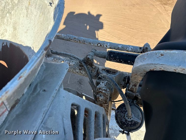 image for item DW4343 2006 International 5500i ready mix truck