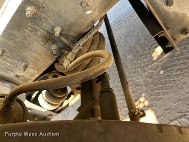 image for item DW4343 2006 International 5500i ready mix truck