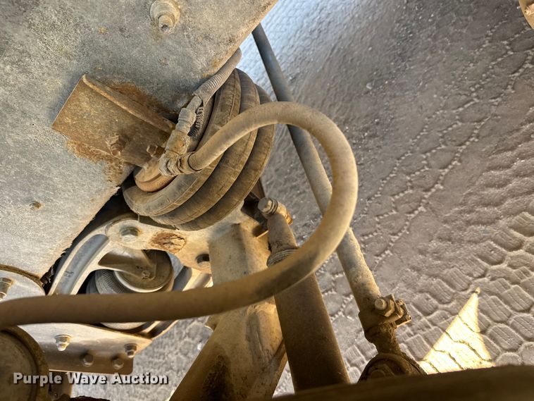 image for item DW4343 2006 International 5500i ready mix truck