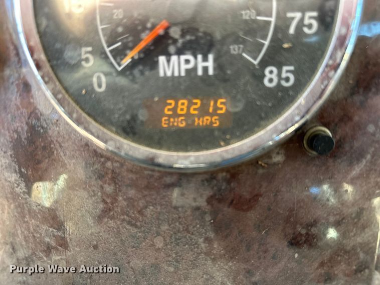 image for item DW4343 2006 International 5500i ready mix truck