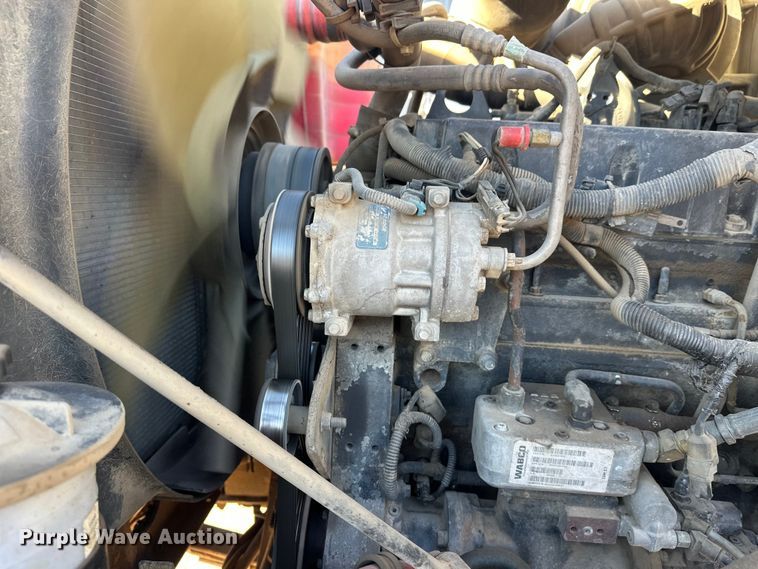 image for item DW4343 2006 International 5500i ready mix truck