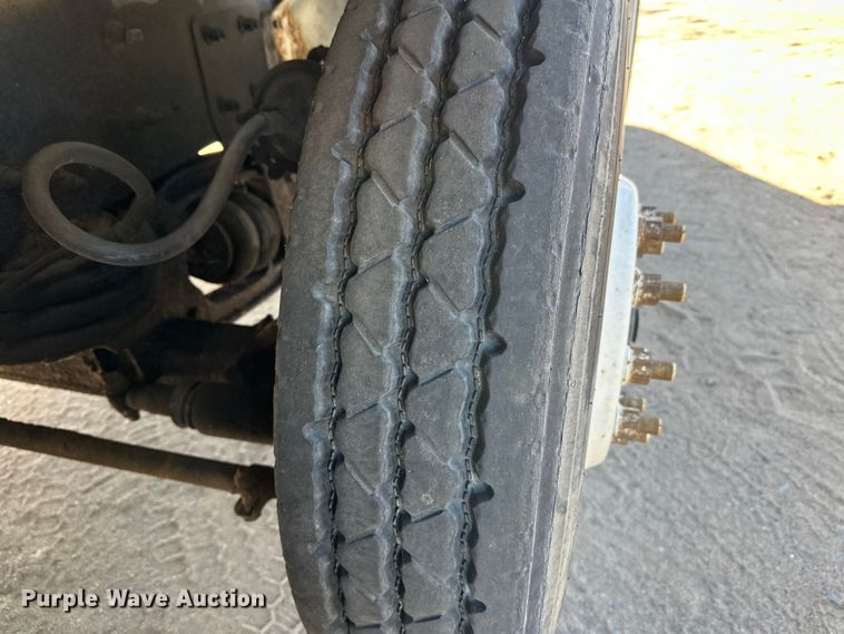 image for item DW4343 2006 International 5500i ready mix truck