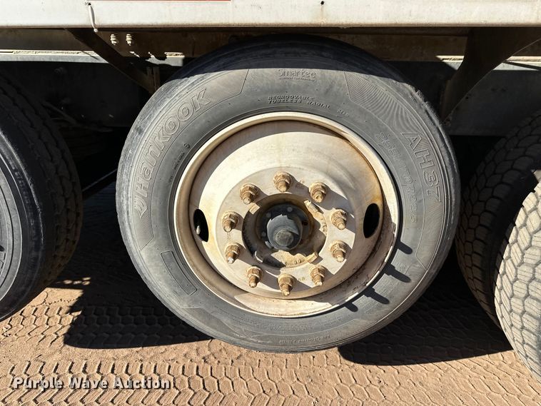 image for item DW4343 2006 International 5500i ready mix truck