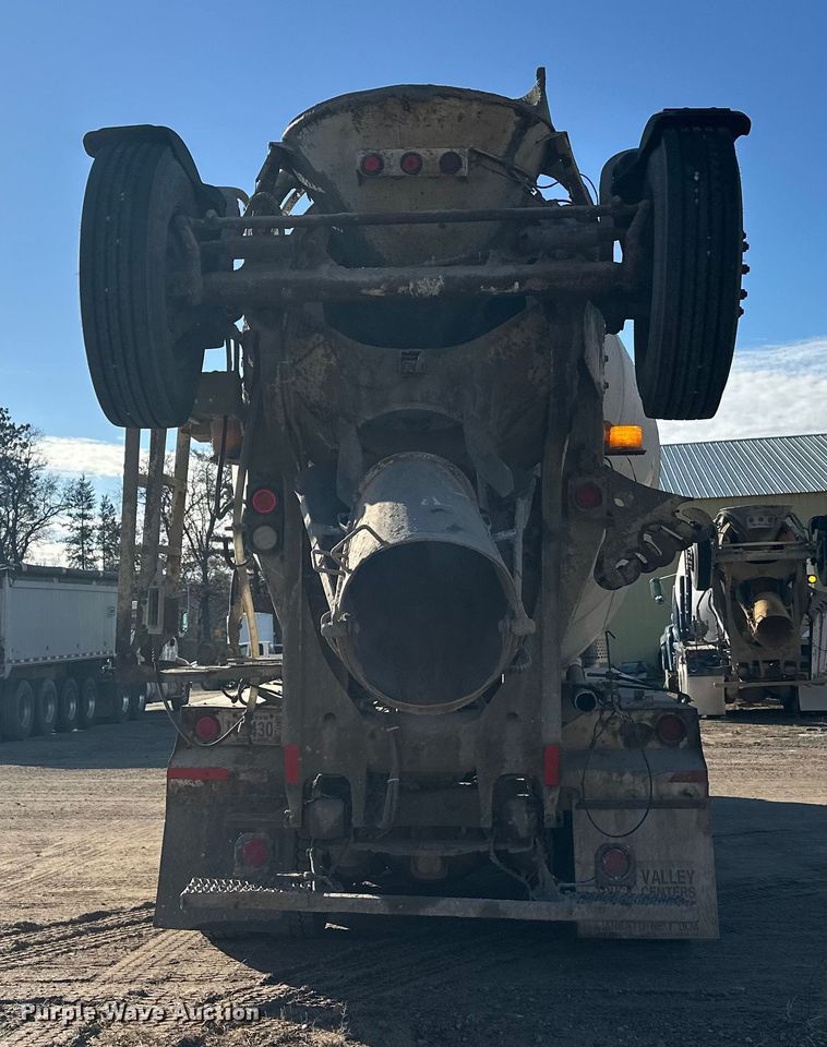 image for item DW4348 2006 Kenworth W900 ready mix truck