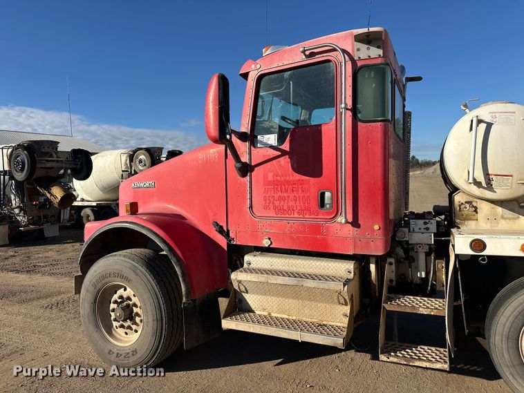 image for item DW4348 2006 Kenworth W900 ready mix truck