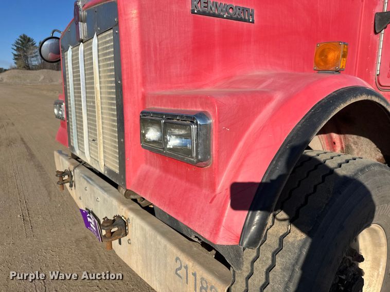 image for item DW4348 2006 Kenworth W900 ready mix truck