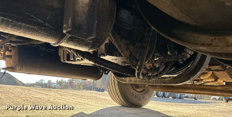 image for item DW4348 2006 Kenworth W900 ready mix truck