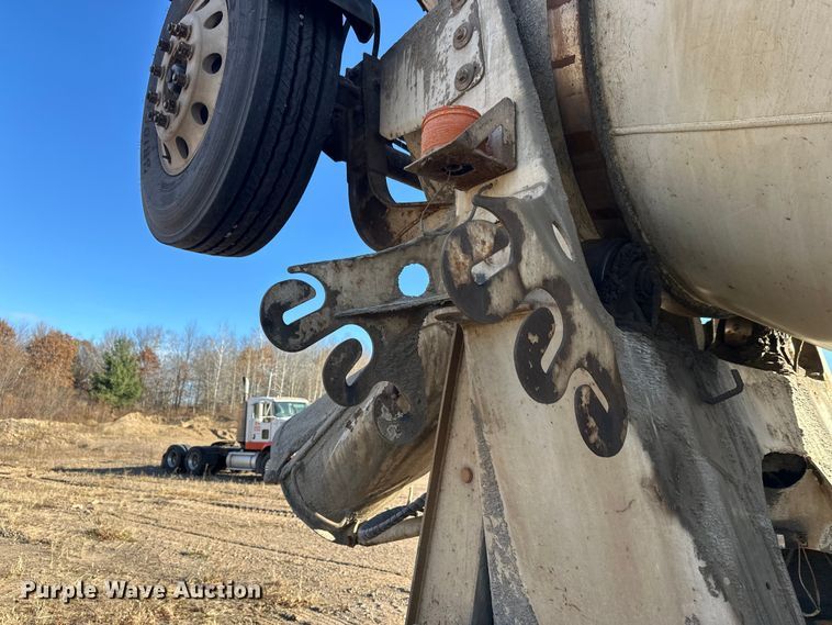 image for item DW4348 2006 Kenworth W900 ready mix truck