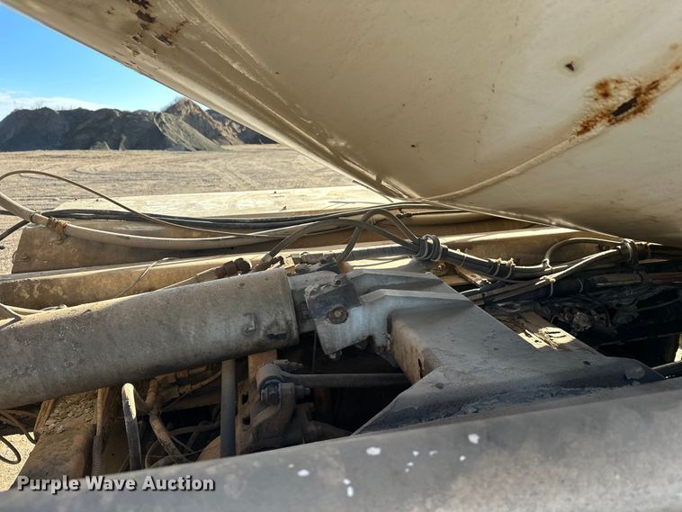 image for item DW4348 2006 Kenworth W900 ready mix truck