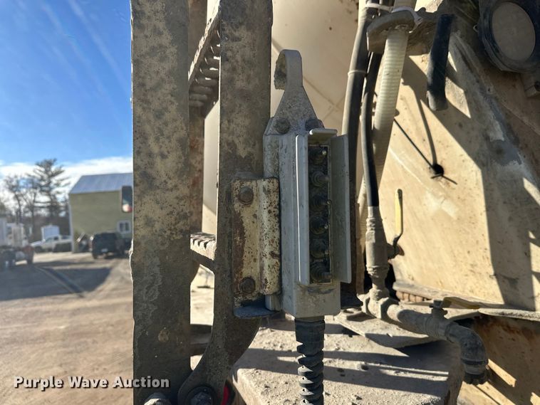 image for item DW4348 2006 Kenworth W900 ready mix truck