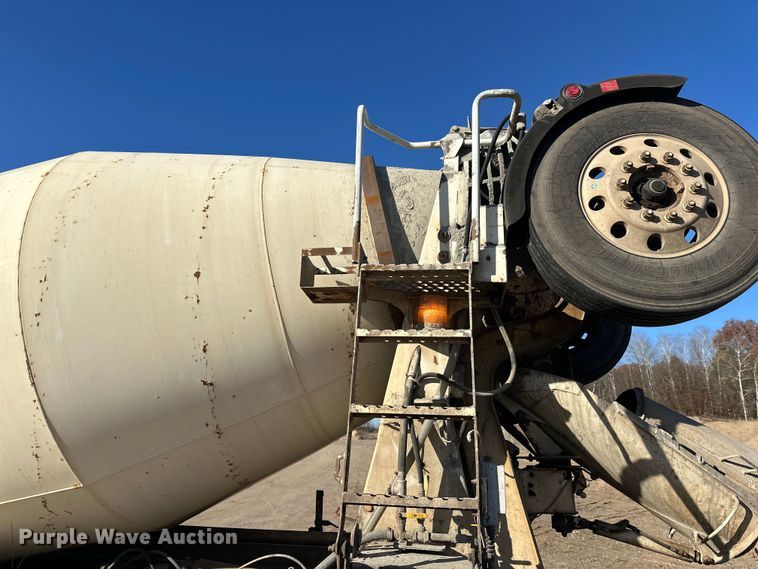 image for item DW4348 2006 Kenworth W900 ready mix truck