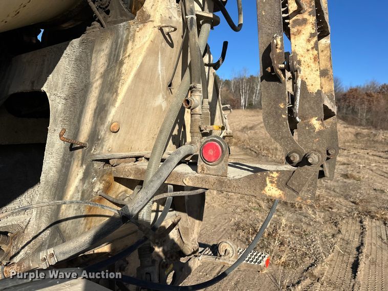 image for item DW4348 2006 Kenworth W900 ready mix truck