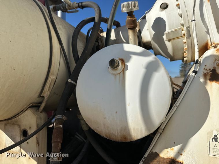 image for item DW4348 2006 Kenworth W900 ready mix truck