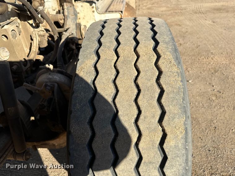 image for item DW4348 2006 Kenworth W900 ready mix truck