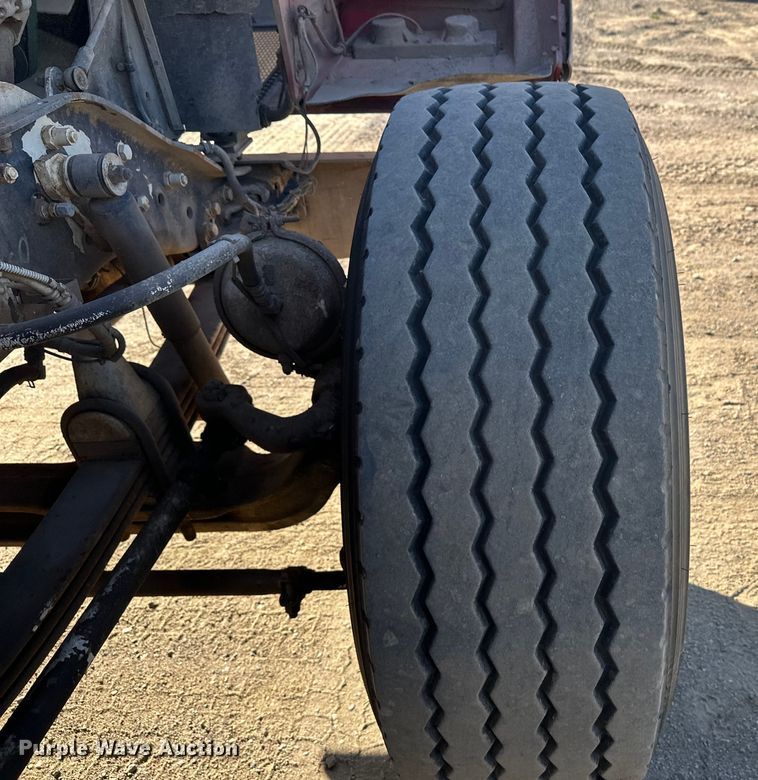 image for item DW4348 2006 Kenworth W900 ready mix truck