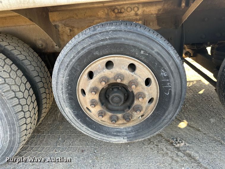 image for item DW4348 2006 Kenworth W900 ready mix truck