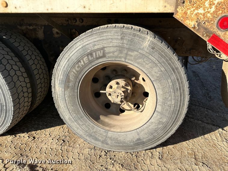 image for item DW4348 2006 Kenworth W900 ready mix truck