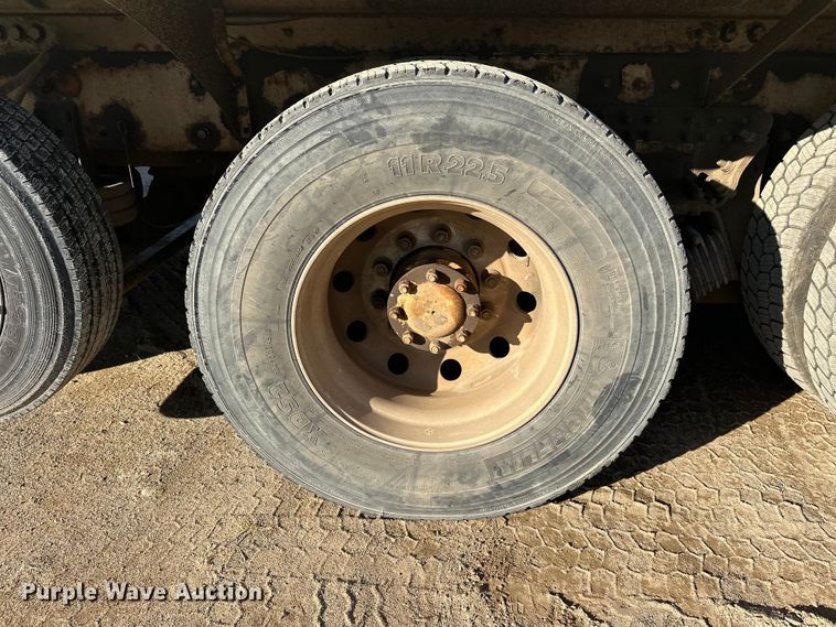 image for item DW4348 2006 Kenworth W900 ready mix truck