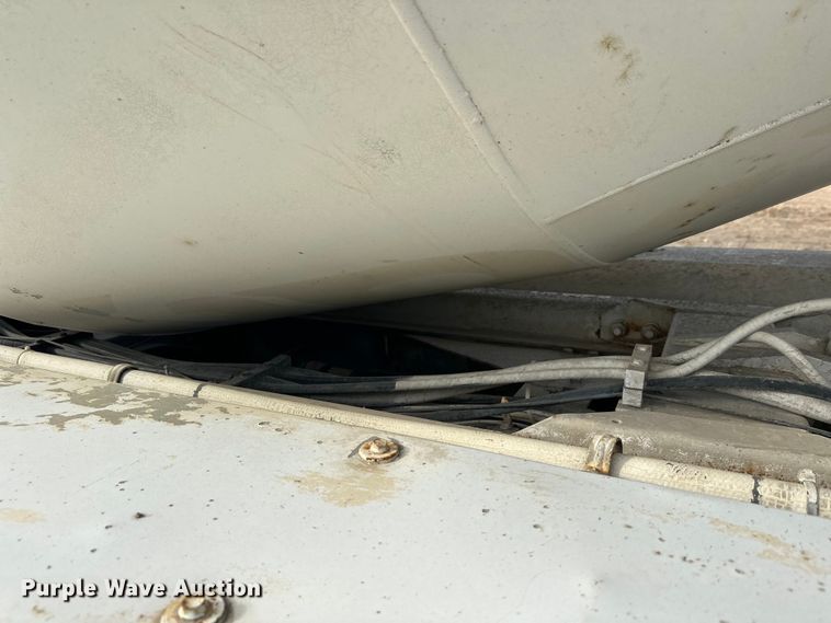 image for item DW4350 2001 International 5500i ready mix truck