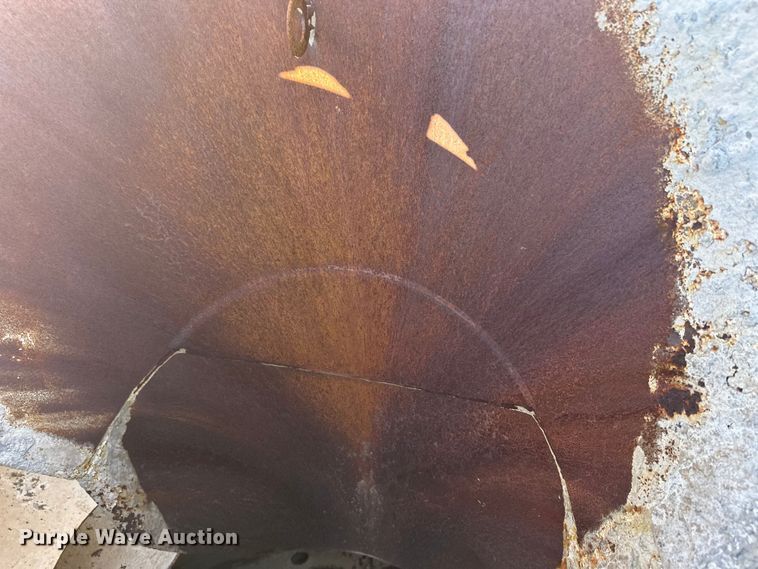 image for item DW4352 2002 International 5500i ready mix truck