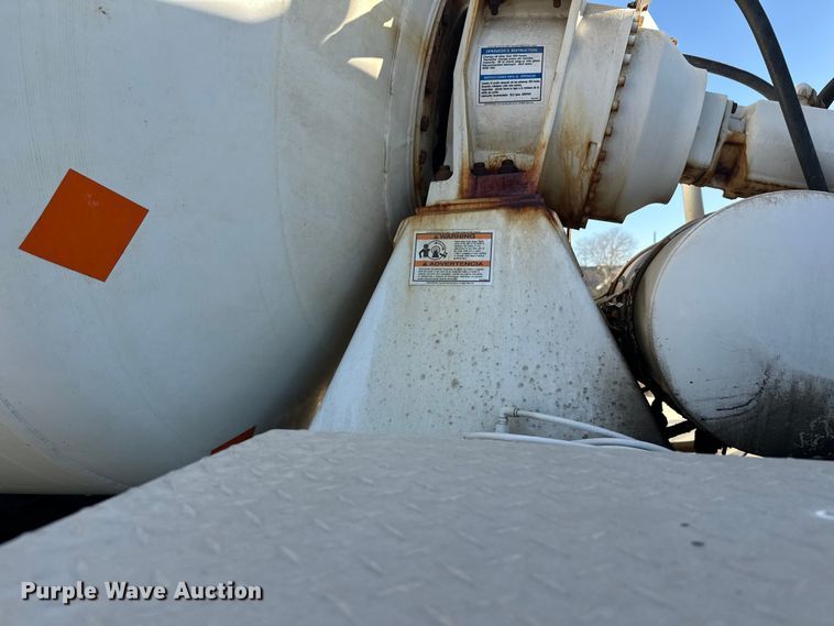 image for item DW4353 2005 International 5500i ready mix truck