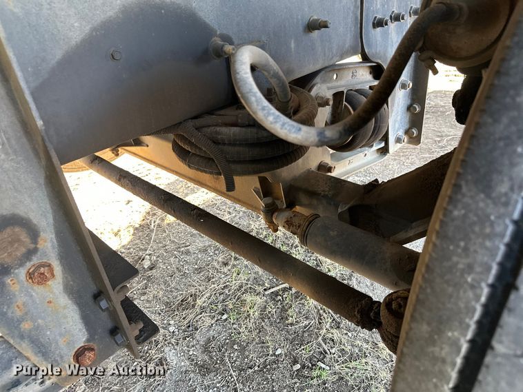 image for item DW4353 2005 International 5500i ready mix truck