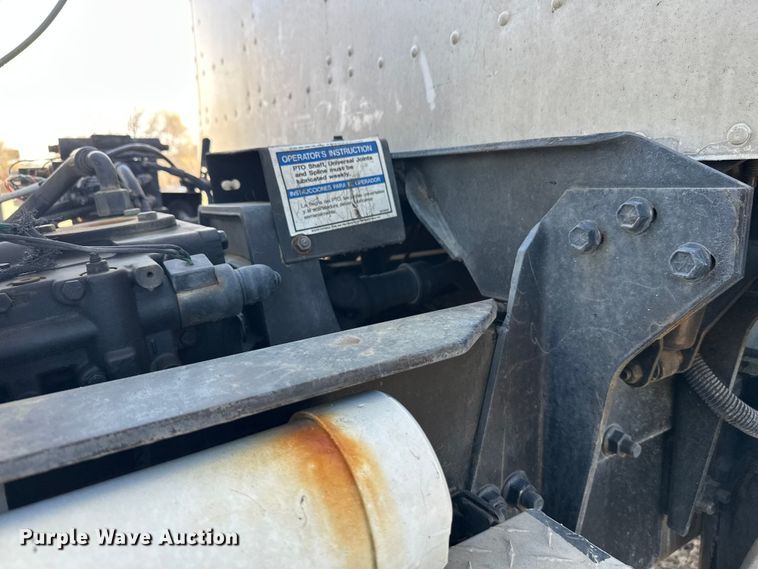 image for item DW4355 2006 International 5500i ready mix truck