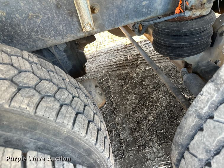 image for item DW4355 2006 International 5500i ready mix truck