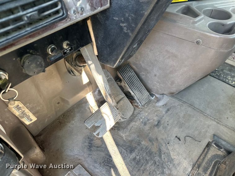 image for item DW4355 2006 International 5500i ready mix truck