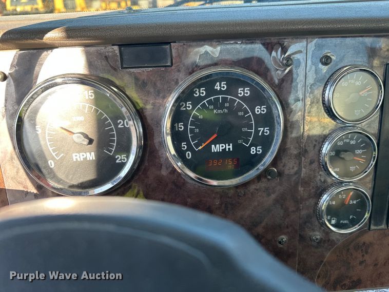 image for item DW4355 2006 International 5500i ready mix truck