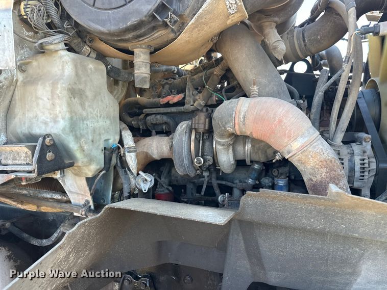 image for item DW4355 2006 International 5500i ready mix truck